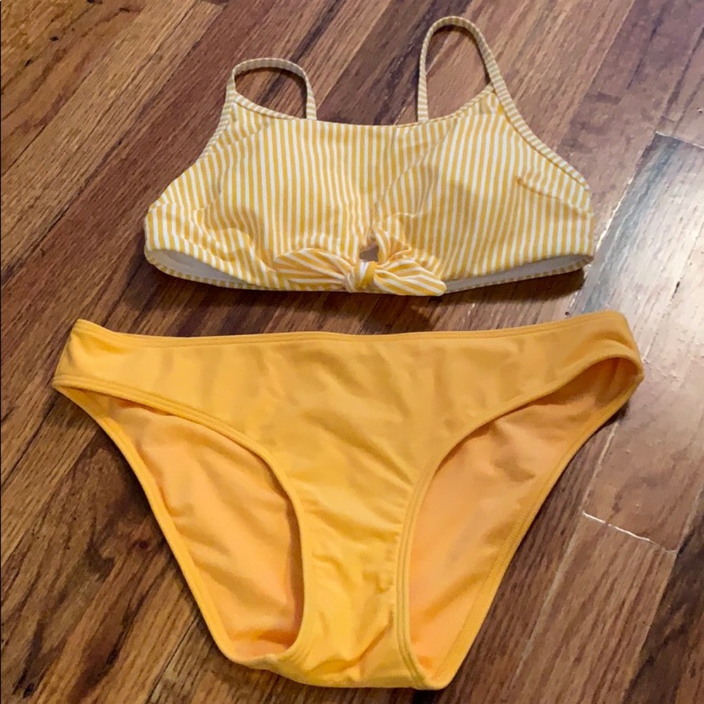 hollister bikini matching set